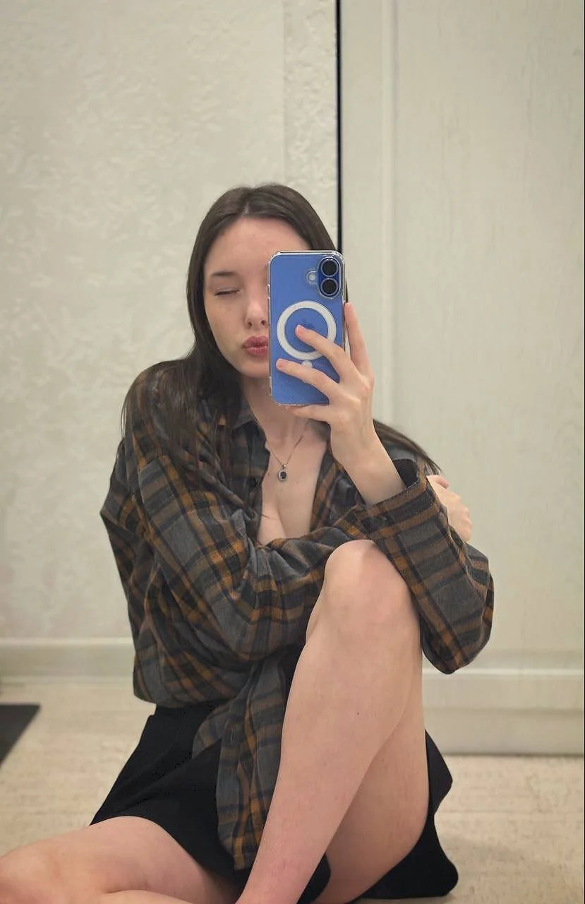 XXX Porn Photo of Nude JoniBreznak 11
