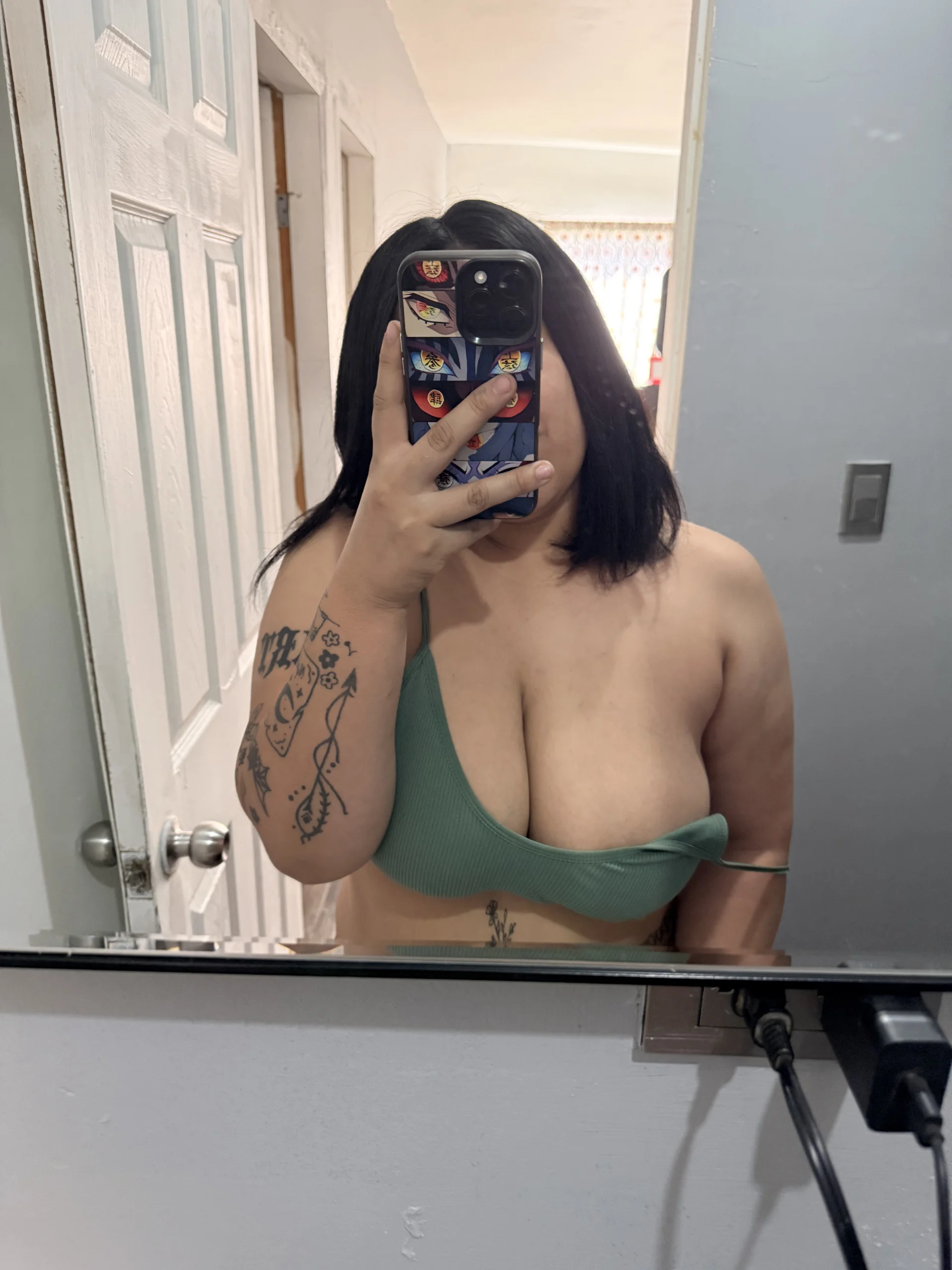 XXX Porn Photo of Nude Lizhernandez00 1