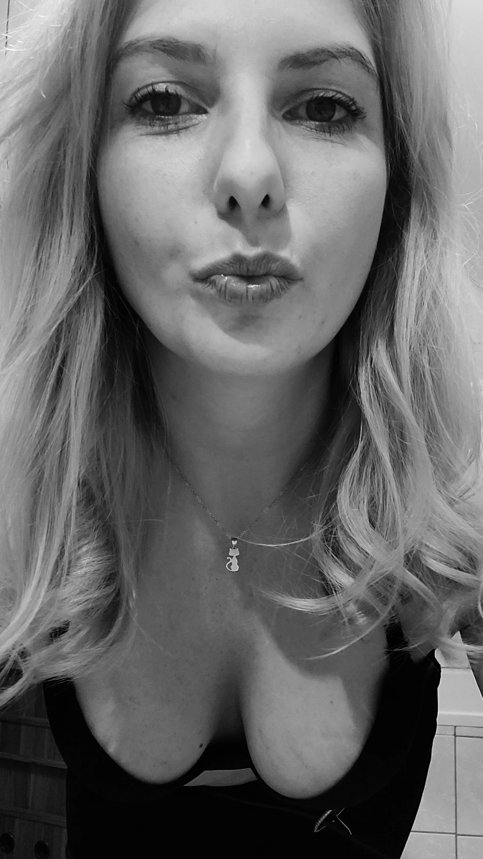 XXX Porn Photo of Nude Amitiel_Angel 11