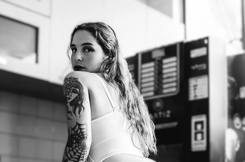 XXX Porn Photo of Nude MaxineRoss 5