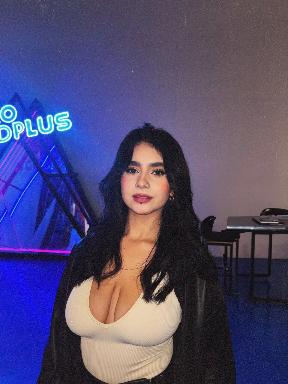 XXX Porn Photo of Nude pamela__mar 40