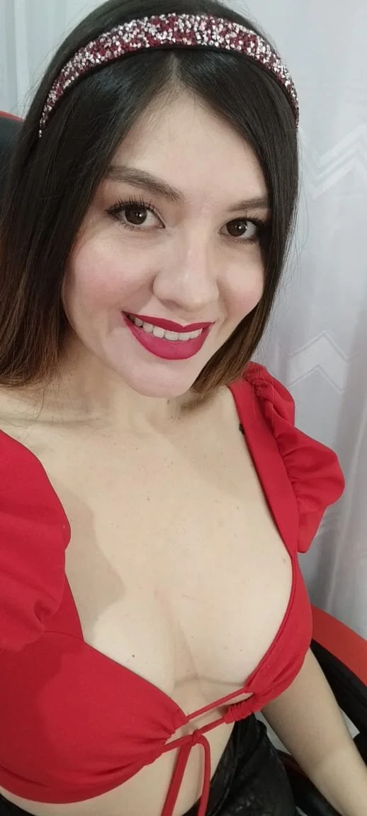 XXX Porn Photo of Nude crissticutte 15