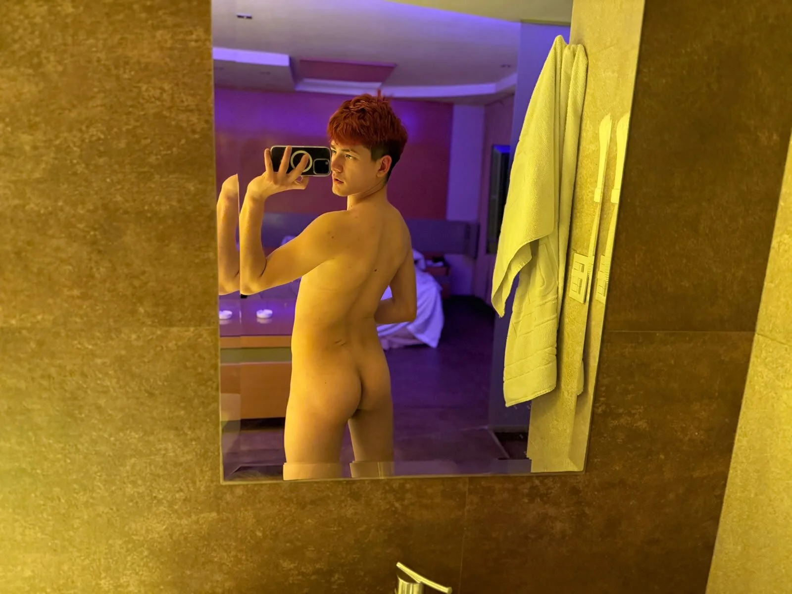 XXX Porn Photo of Nude aresfig 8
