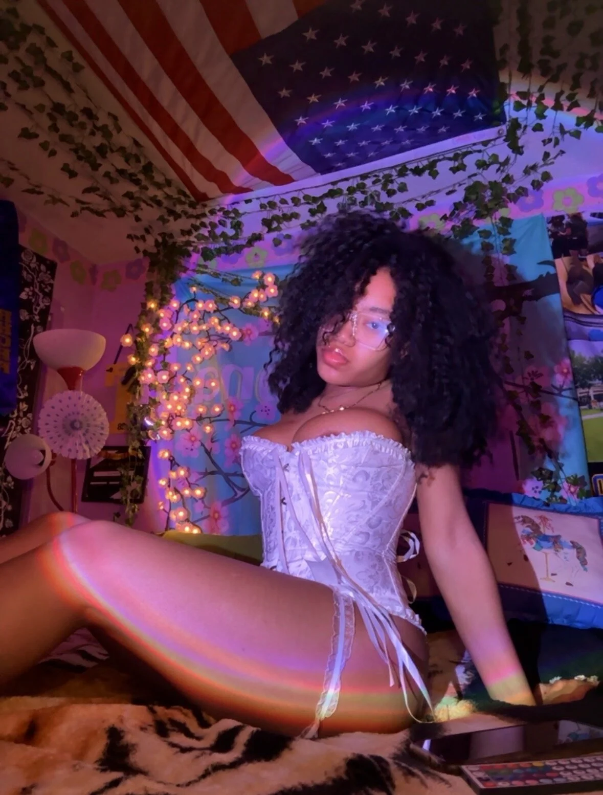 XXX Porn Photo of Nude lifeoftt_19xx 526