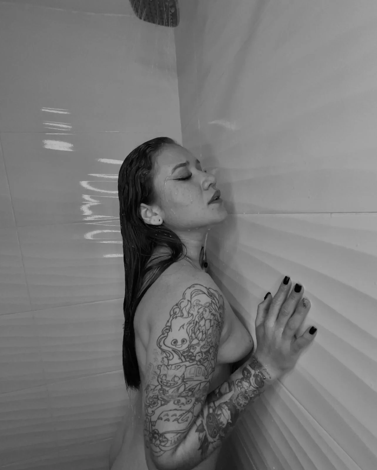 XXX Porn Photo of Nude khalesii_69 76