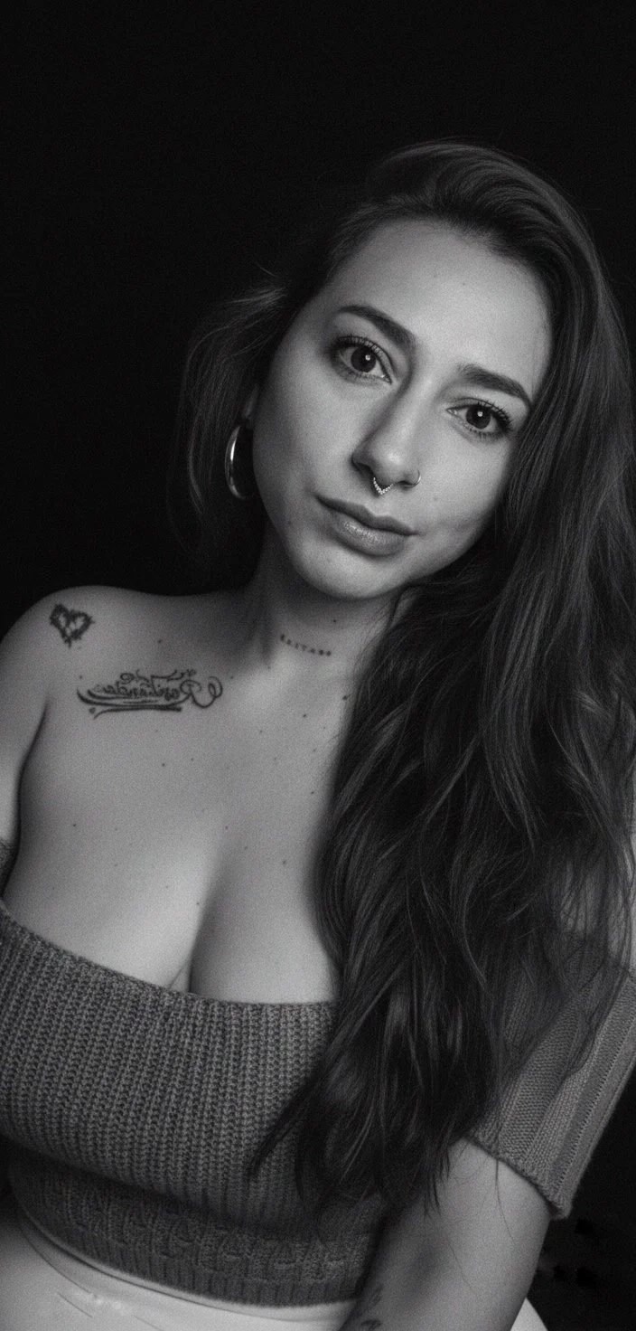 XXX Porn Photo of Nude mollysweetx 2