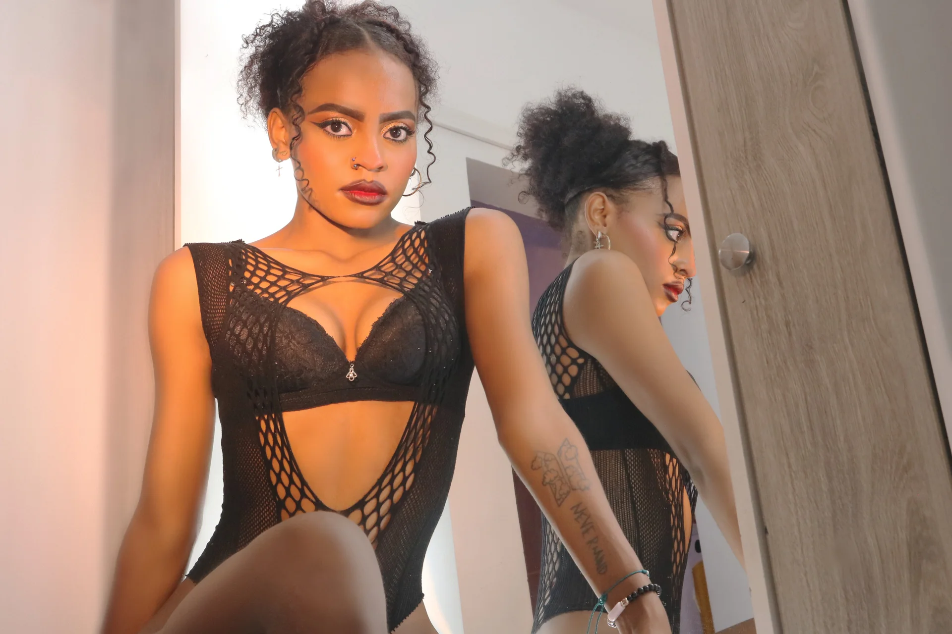 XXX Porn Photo of Nude Hilary-banks 3