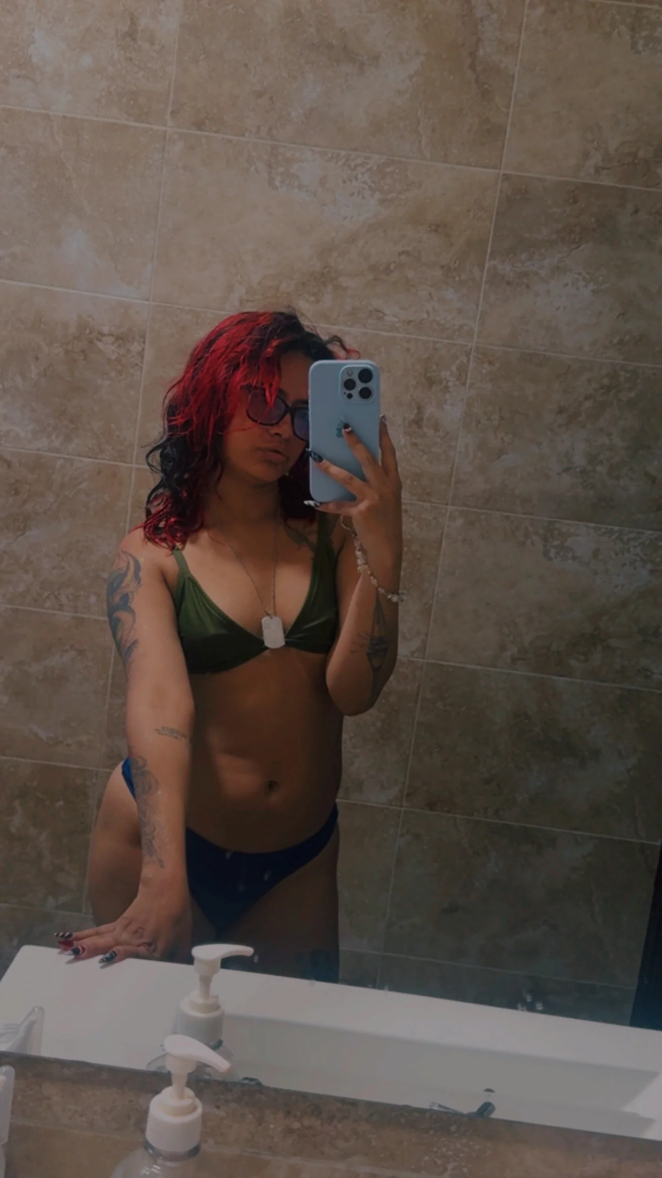 XXX Porn Photo of Nude kristen_tay 103