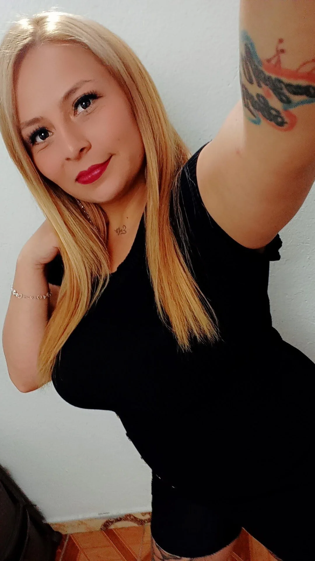 XXX Porn Photo of Nude nahomysaints 5