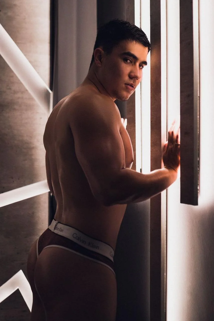 XXX Porn Photo of Nude owengray2n 11