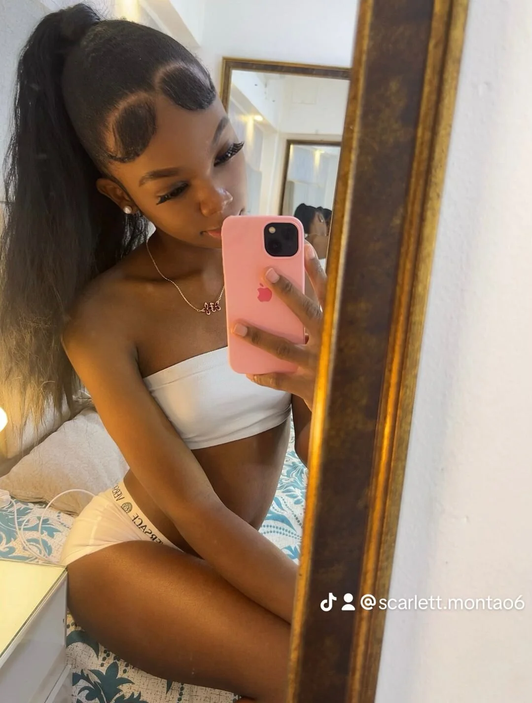 IsisBrown_