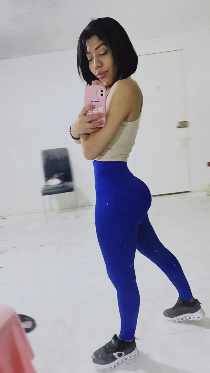 XXX Porn Photo of Nude _zoe_bakerr 1