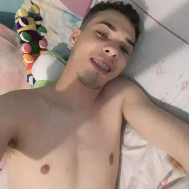 XXX Porn Photo of Nude Lilezinho 1