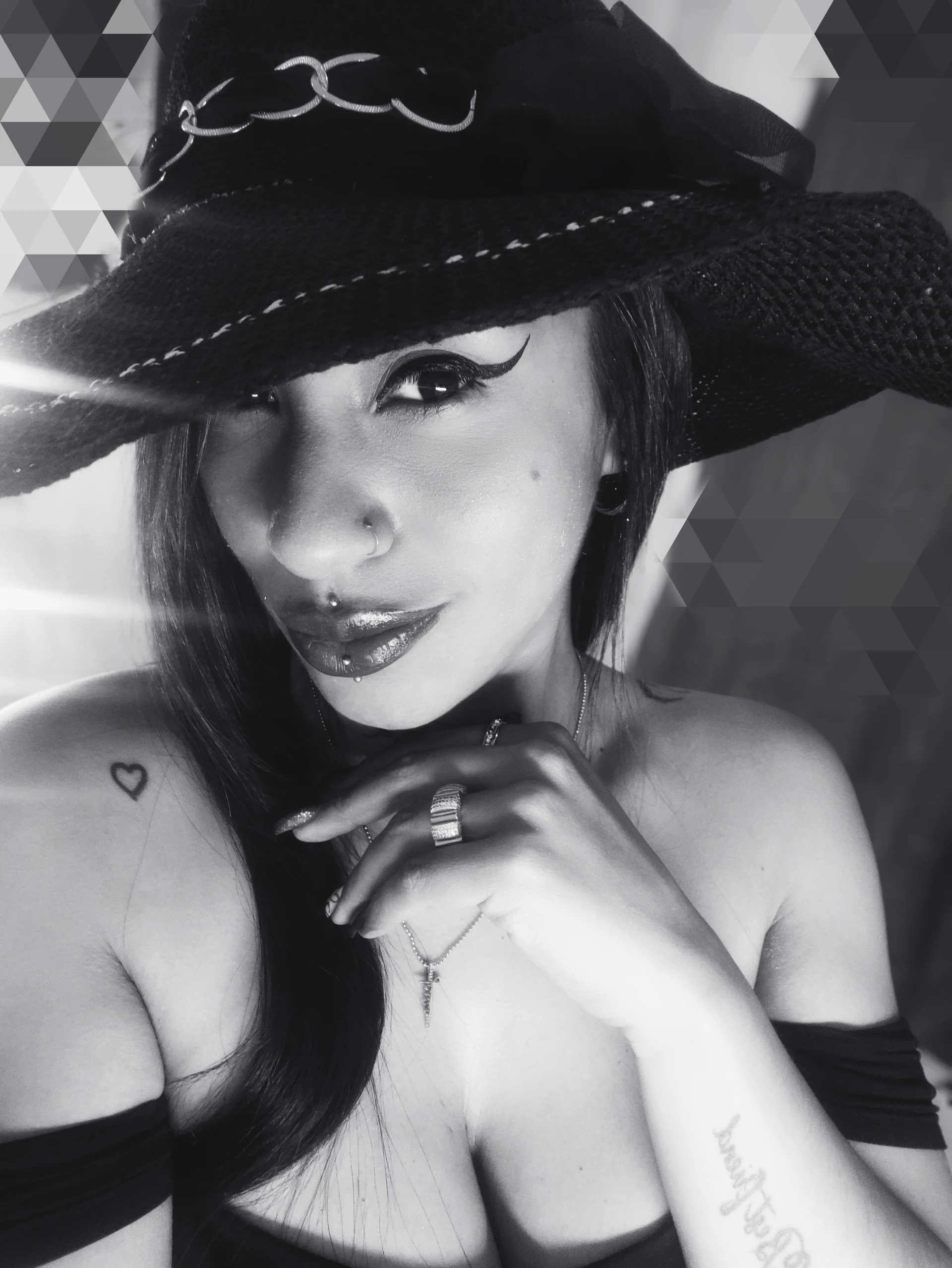 XXX Porn Photo of Nude LunaxxxxCandy 26
