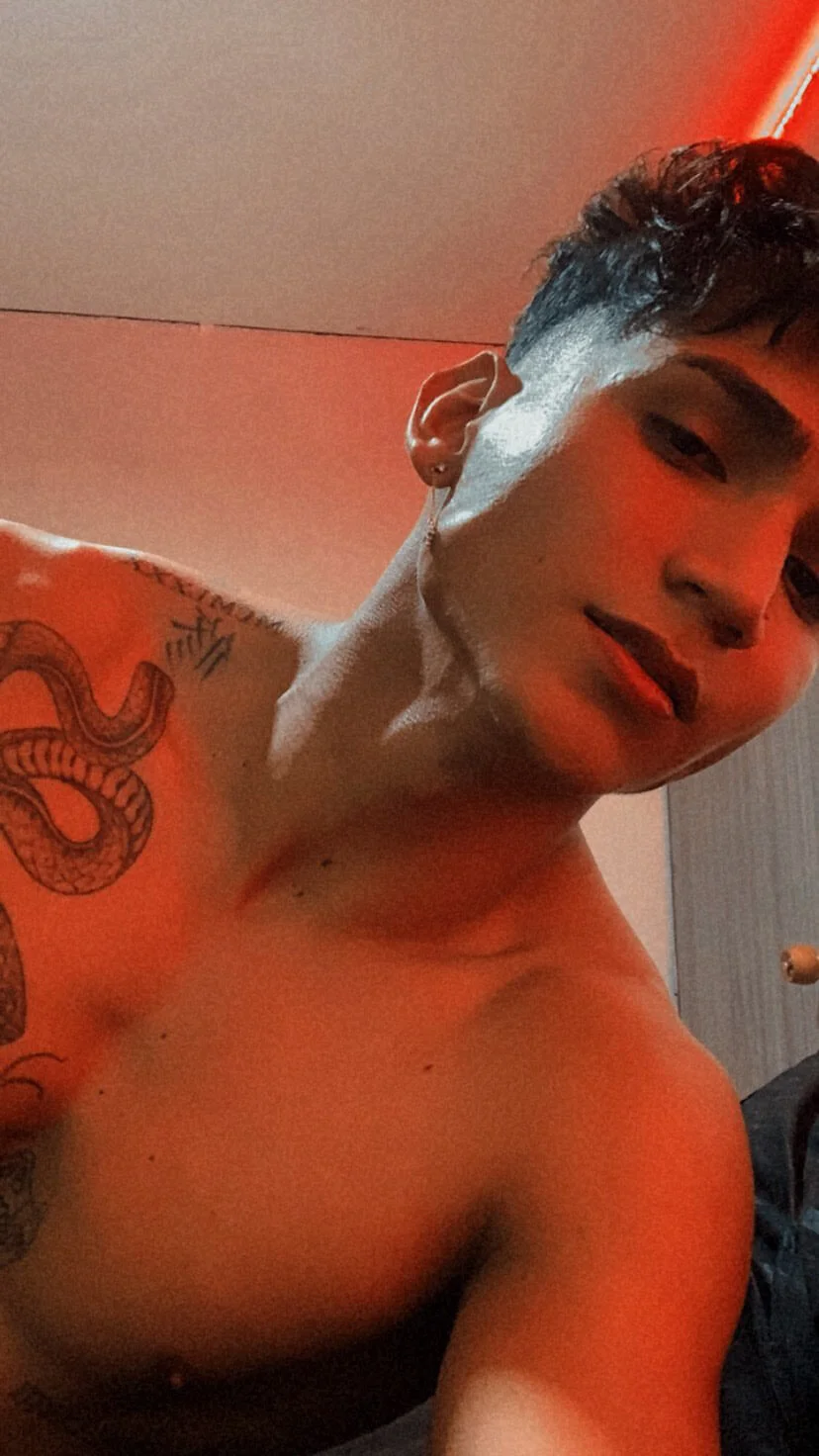 XXX Porn Photo of Nude muscle_boyhorny 139