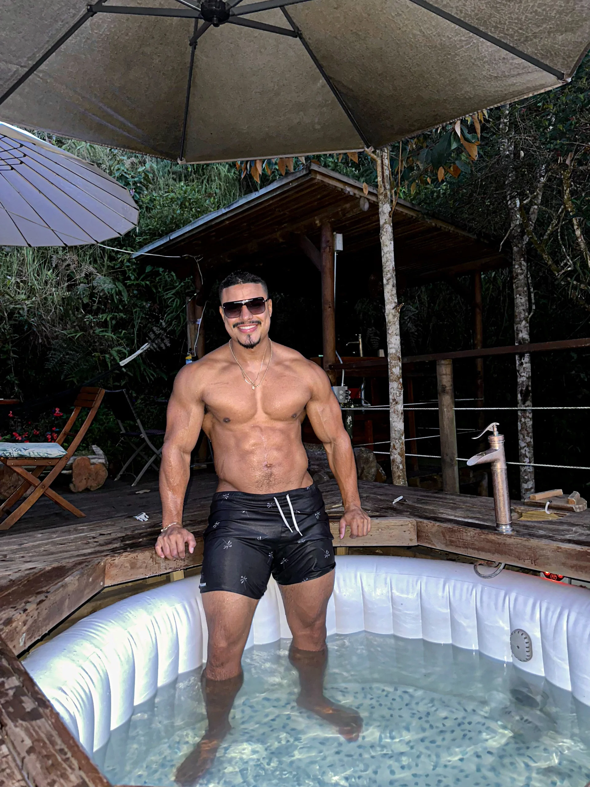 XXX Porn Photo of Nude ApoloMakris 15