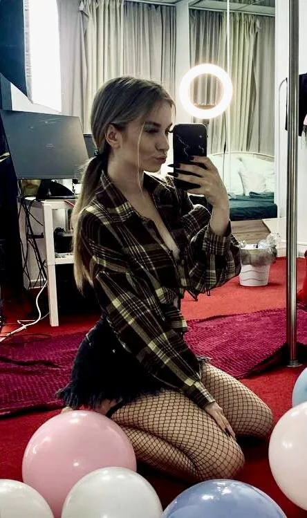 XXX Porn Photo of Nude AmyLinee 1