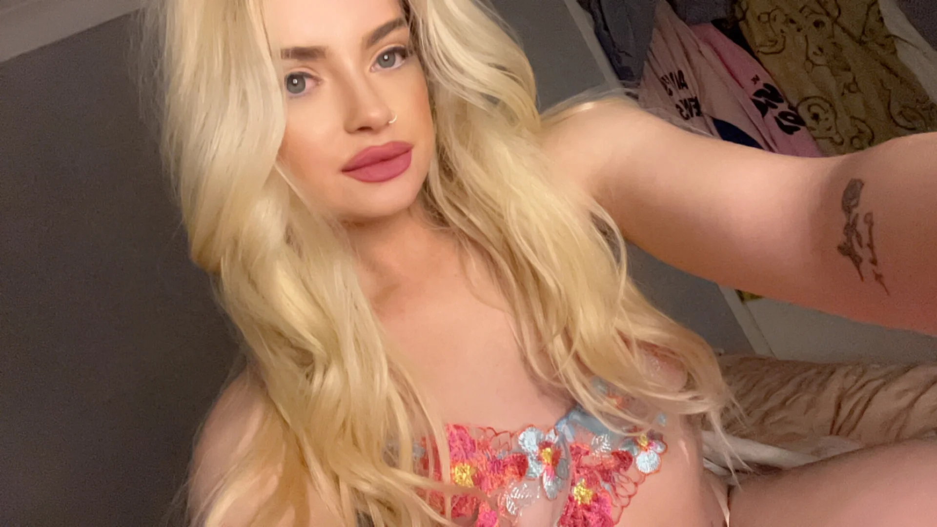 XXX Porn Photo of Nude Annie_Louise 31