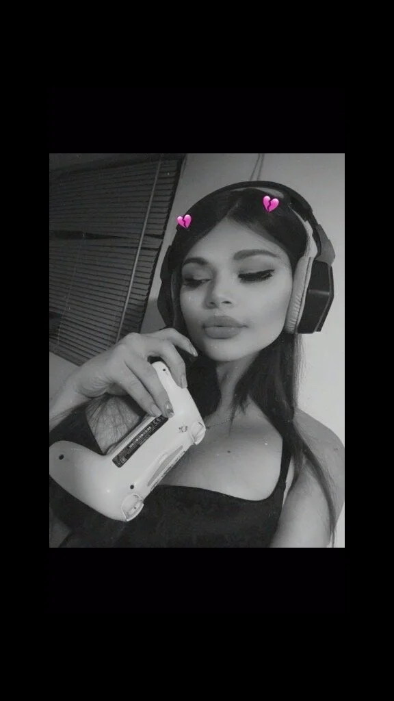 XXX Porn Photo of Nude dayis_butera 131