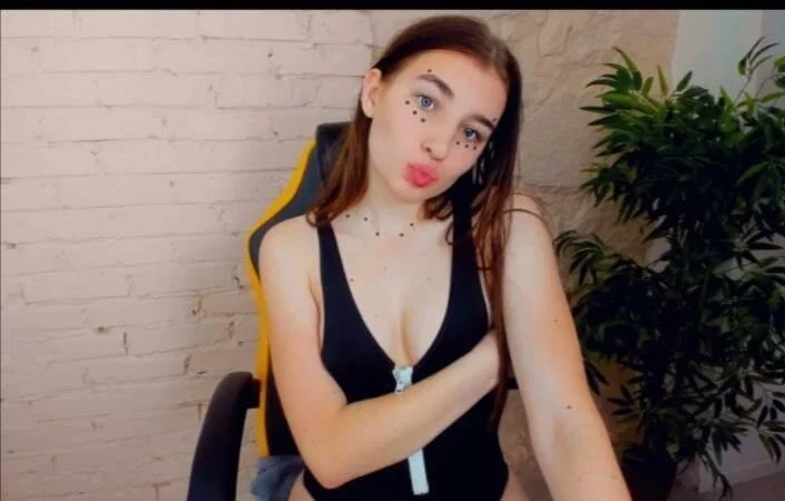 XXX Porn Photo of Nude _flowersweeet_ 3
