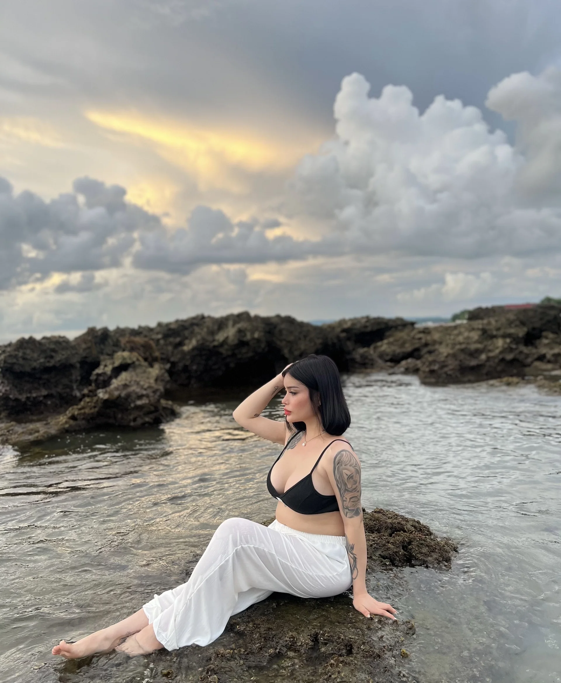 XXX Porn Photo of Nude Bb_NickyxX 21