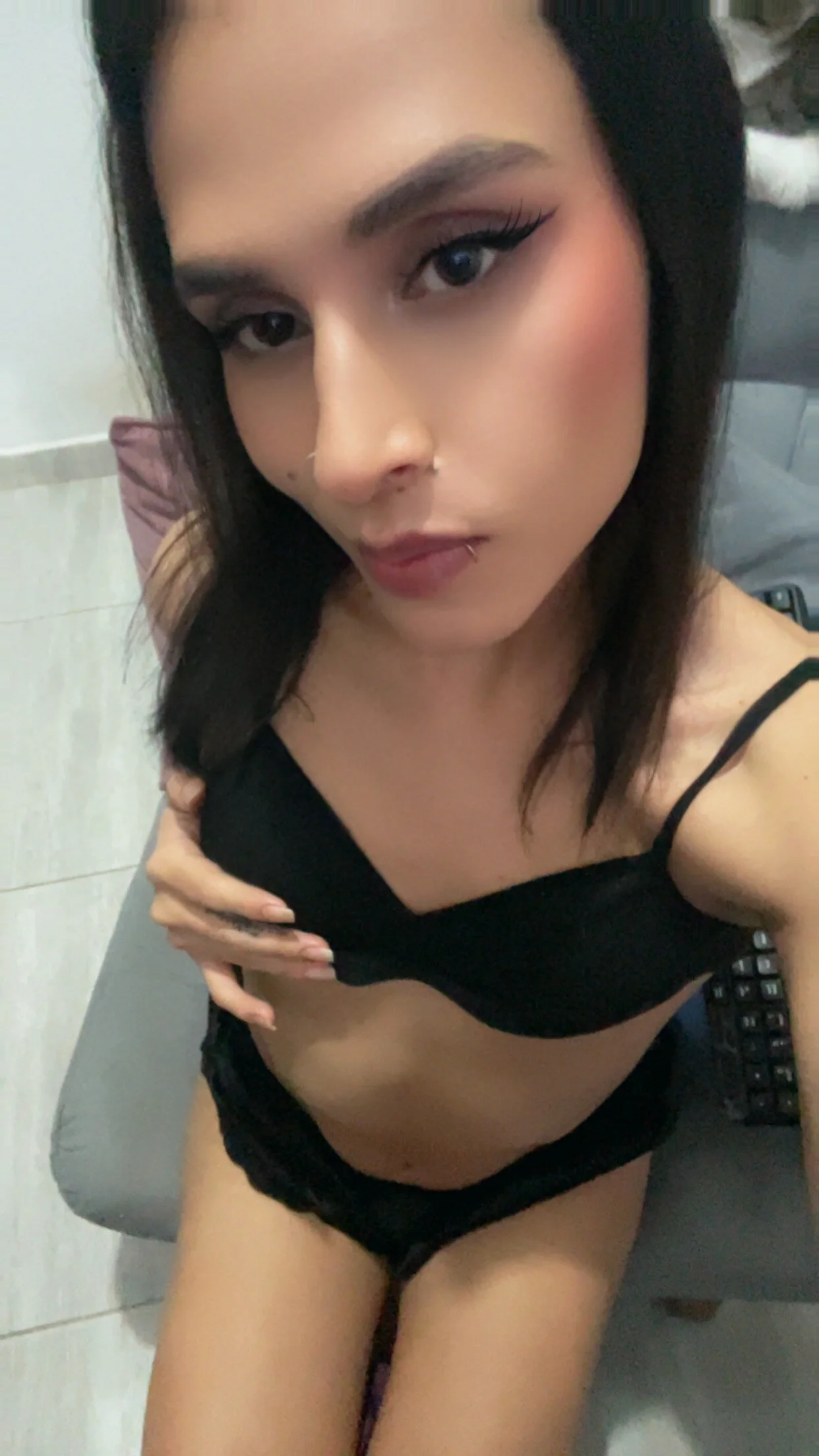 XXX Porn Photo of Nude Isabella_Hillss 1