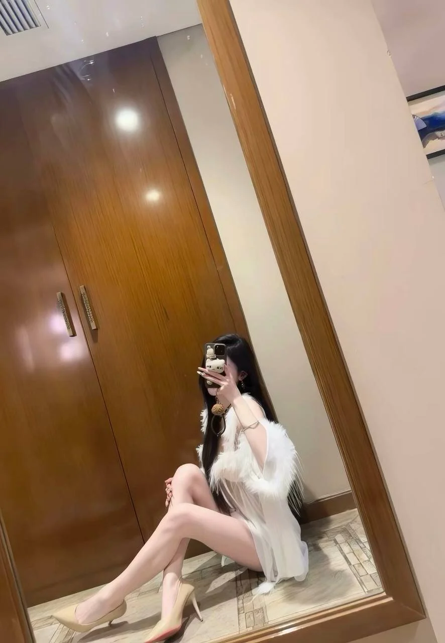 XXX Porn Photo of Nude xiomgmao 1
