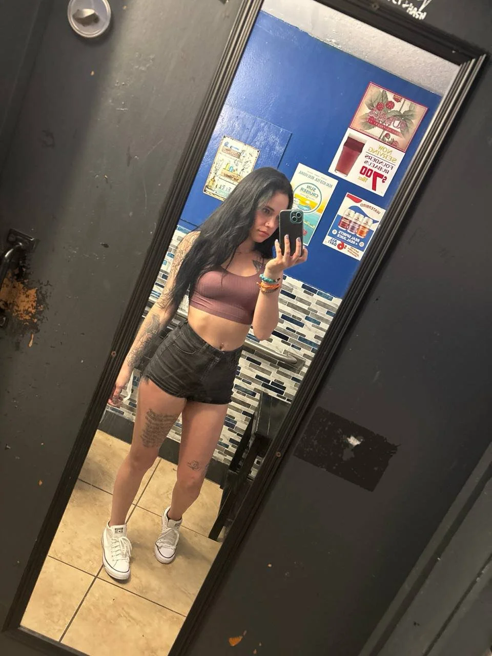 XXX Porn Photo of Nude ahungkittykat 11