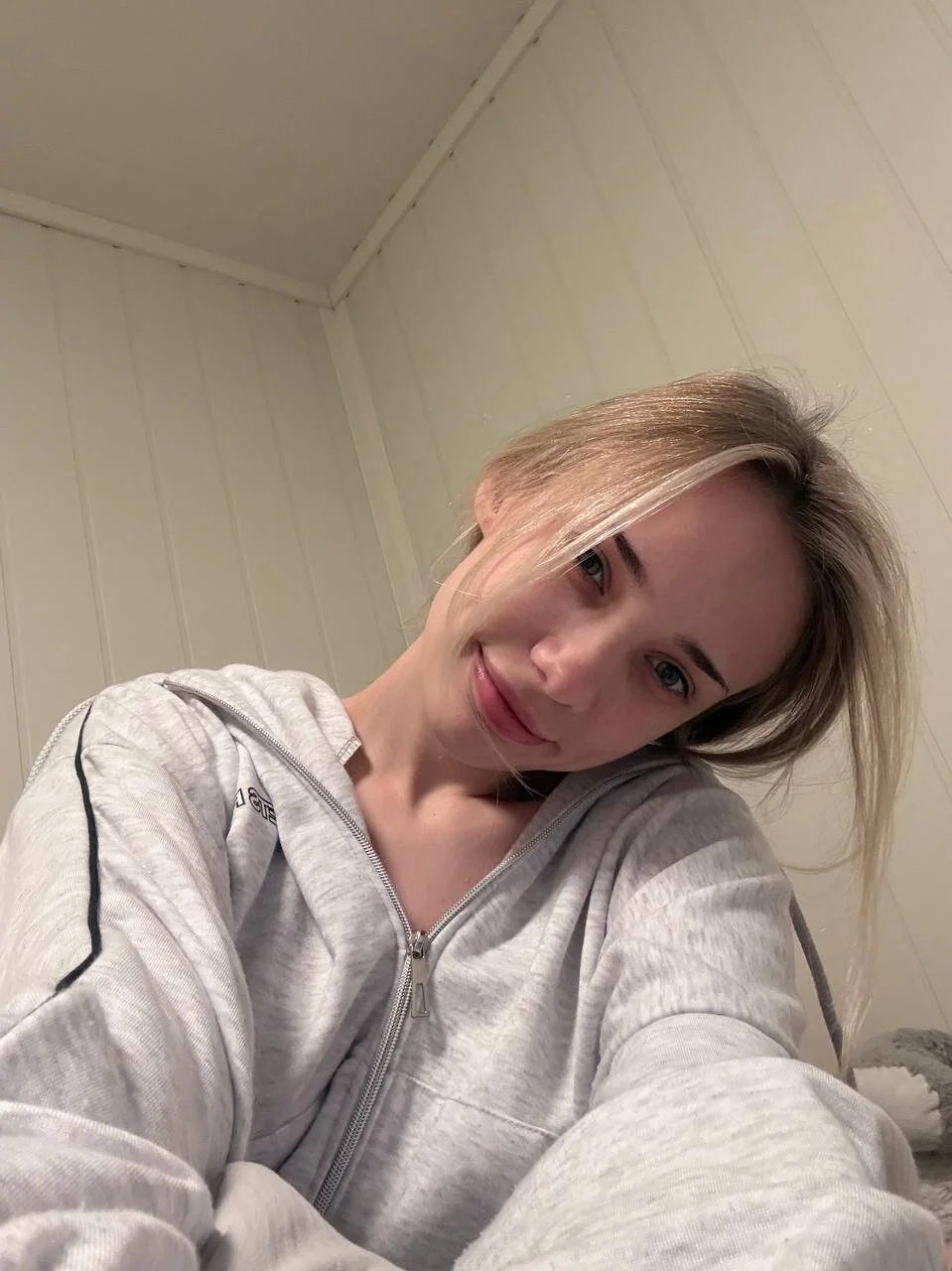 XXX Porn Photo of Nude OlyMayer 12