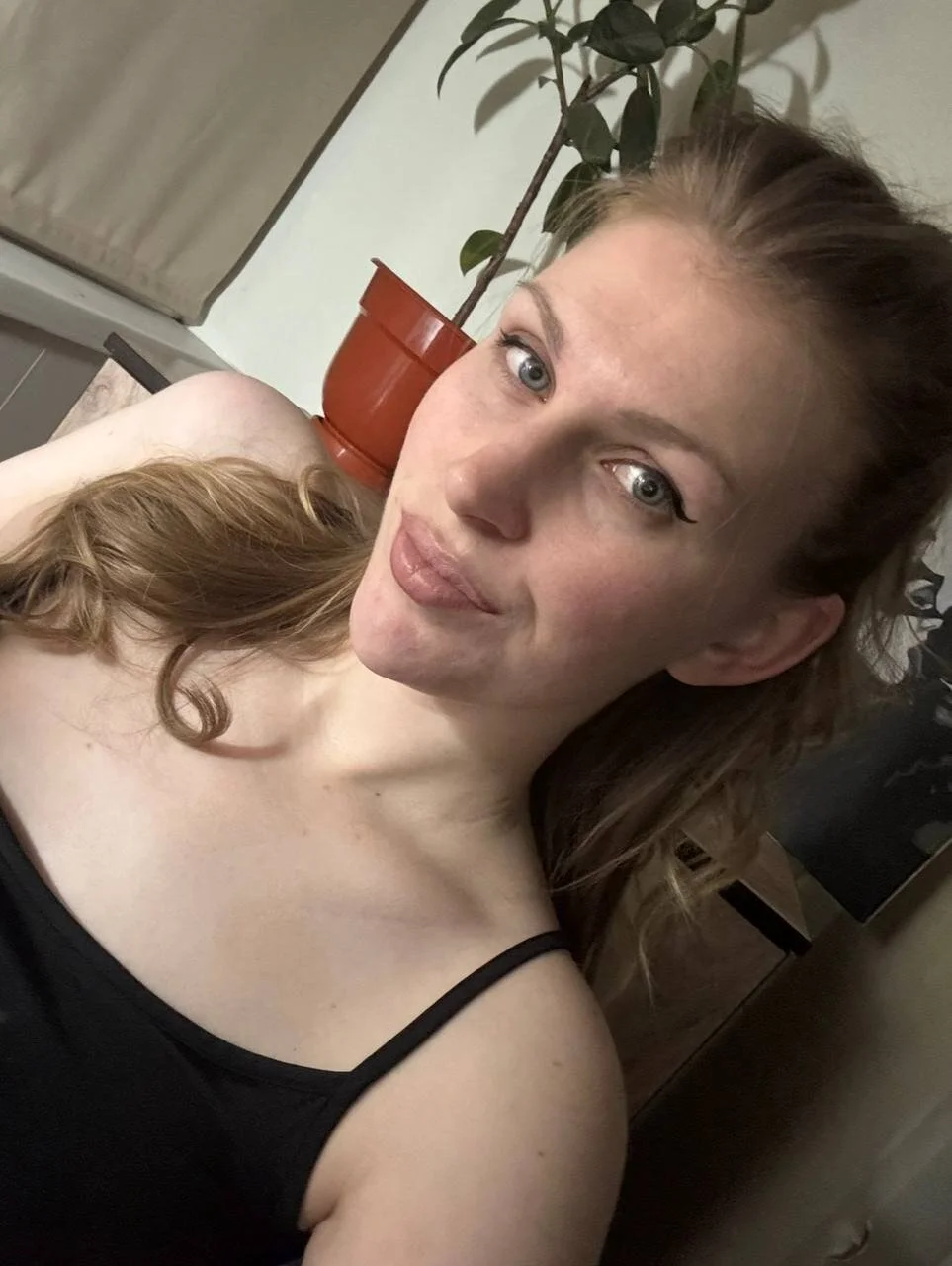 XXX Porn Photo of Nude JuliaMuuun 1