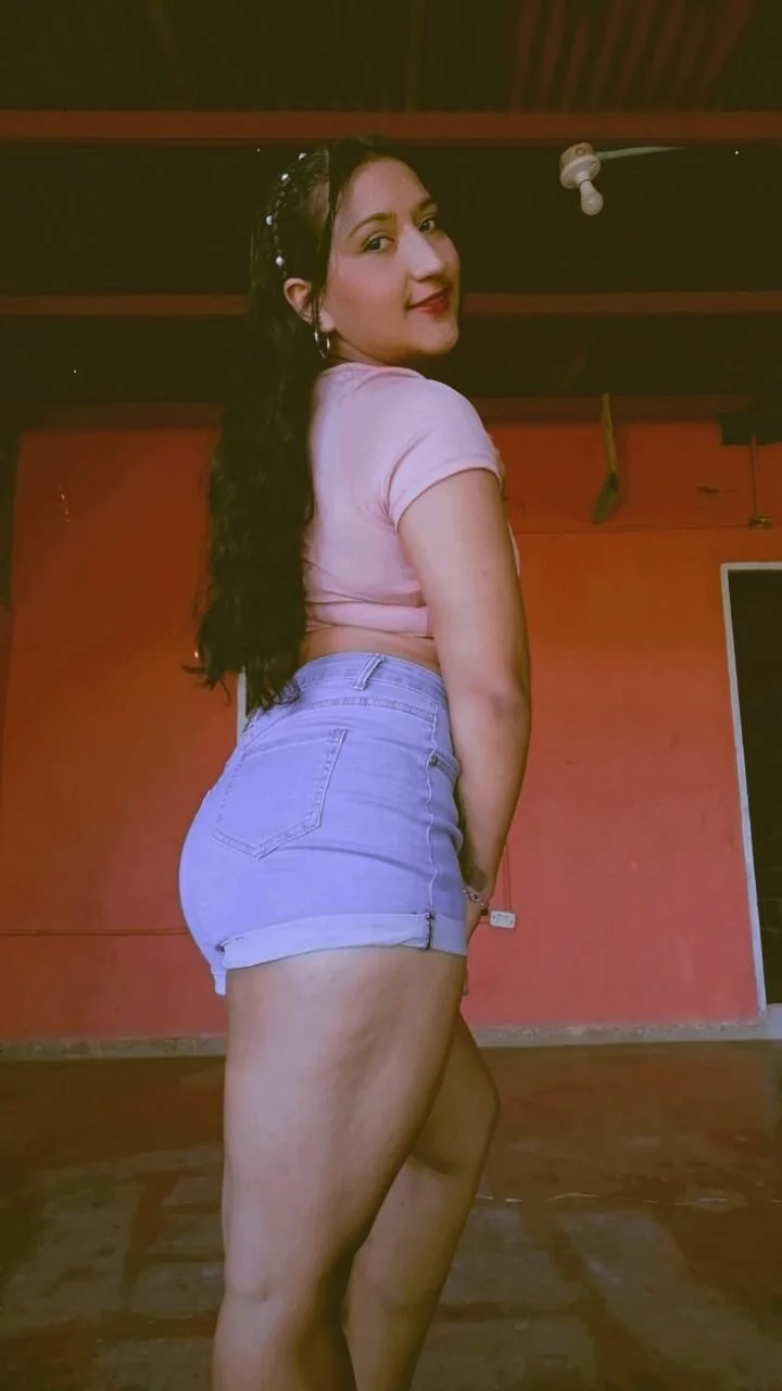 XXX Porn Photo of Nude Loren_sw 22