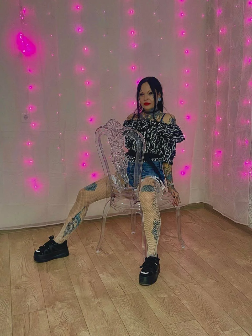 XXX Porn Photo of Nude Megan_Black_Moon 44