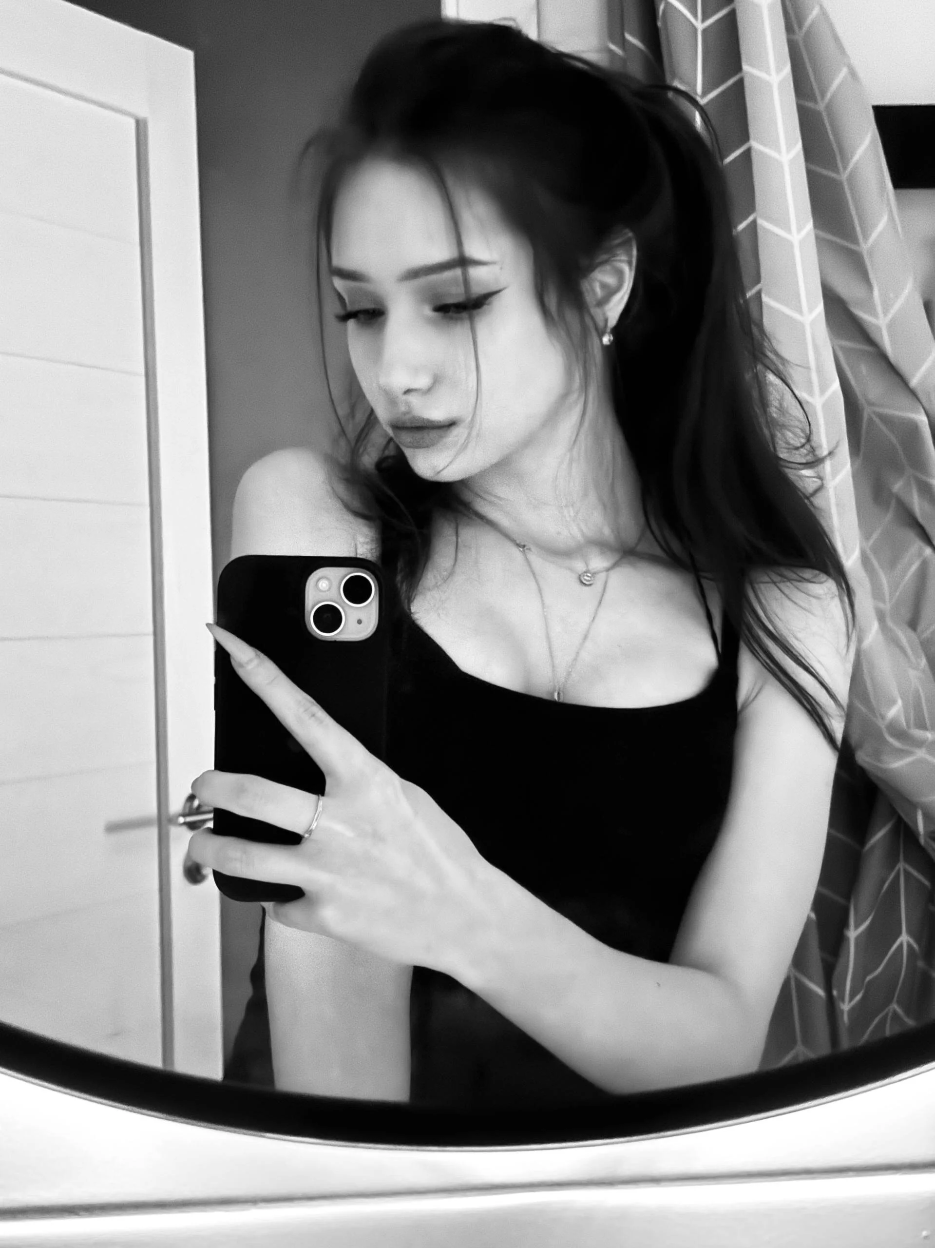 XXX Porn Photo of Nude MiaNewstrom 1