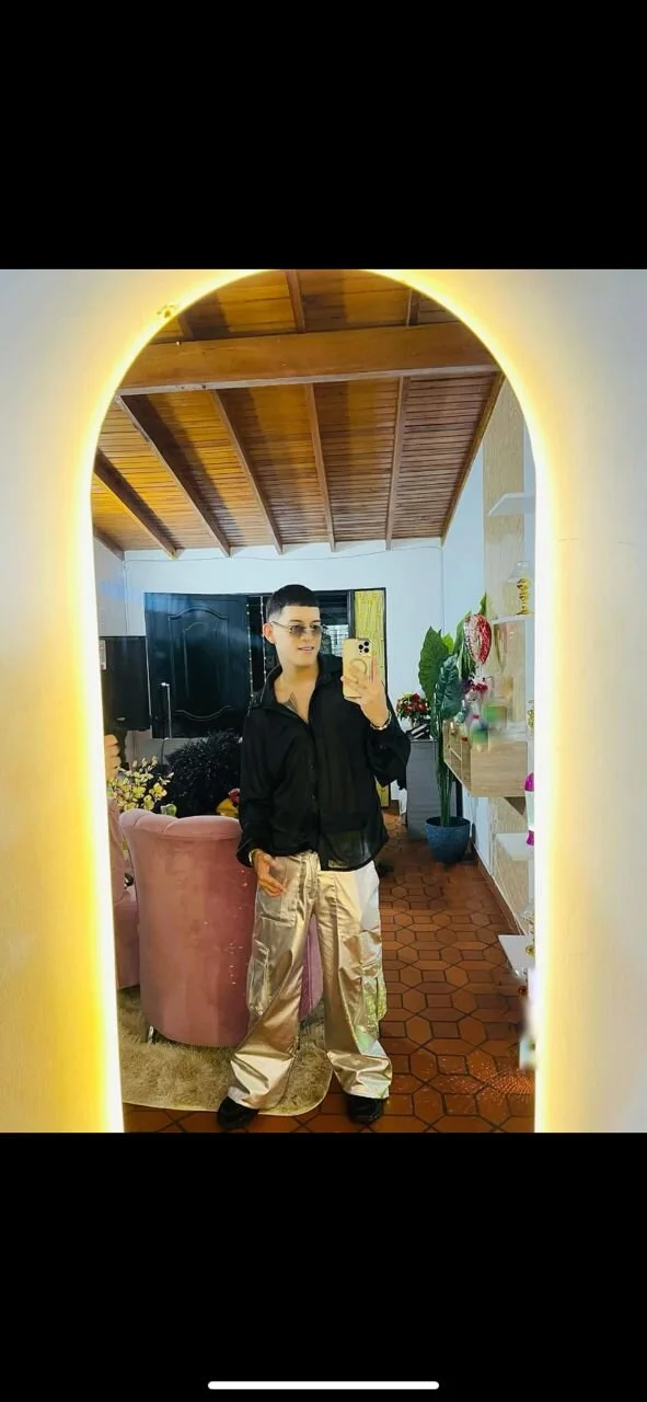 XXX Porn Photo of Nude abrahaham_linares 7