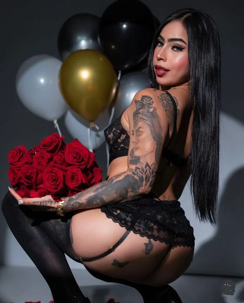 XXX Porn Photo of Nude GiahDaniels 4