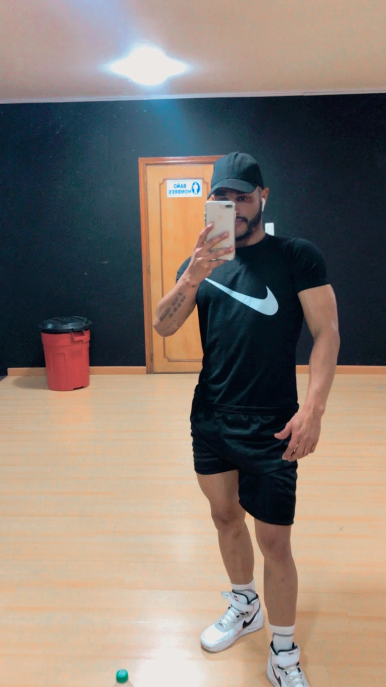 XXX Porn Photo of Nude Sebastian_lugo 14