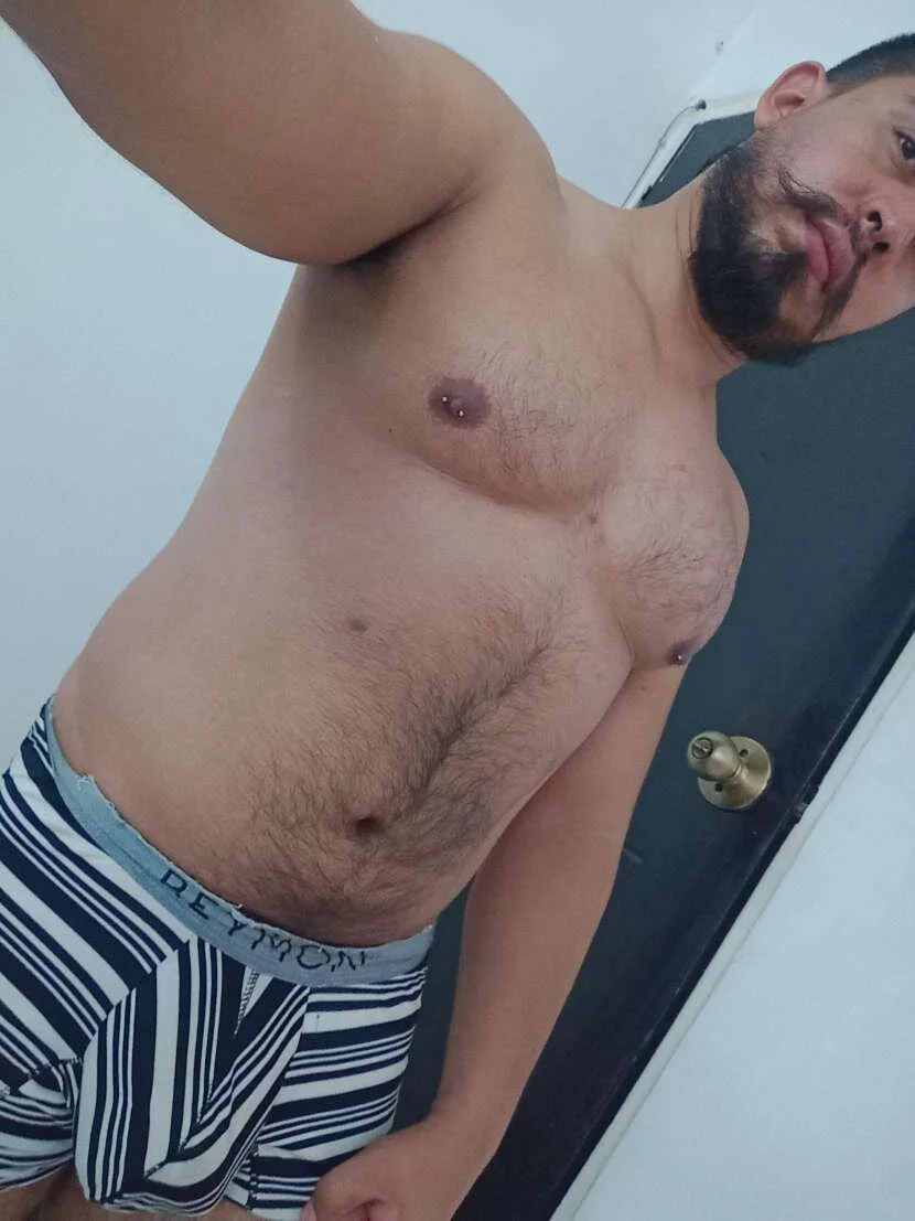 XXX Porn Photo of Nude KalethBigDick 588