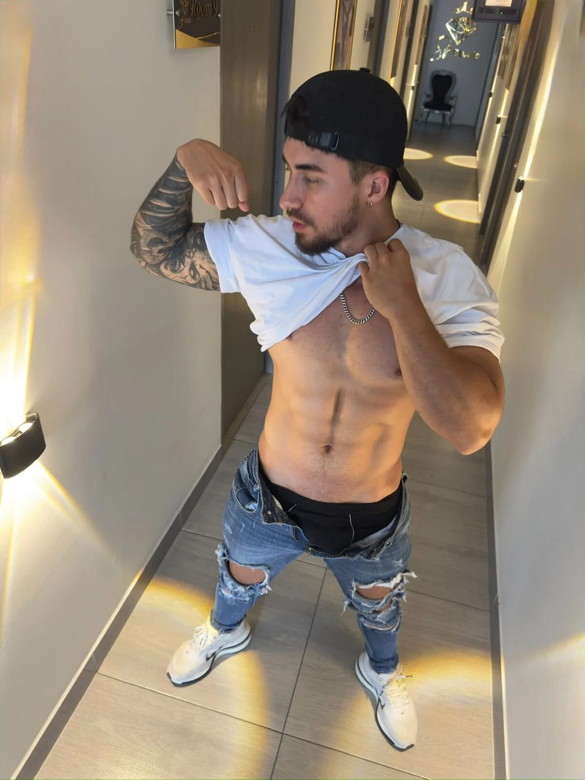 XXX Porn Photo of Nude Brad_Summer 162