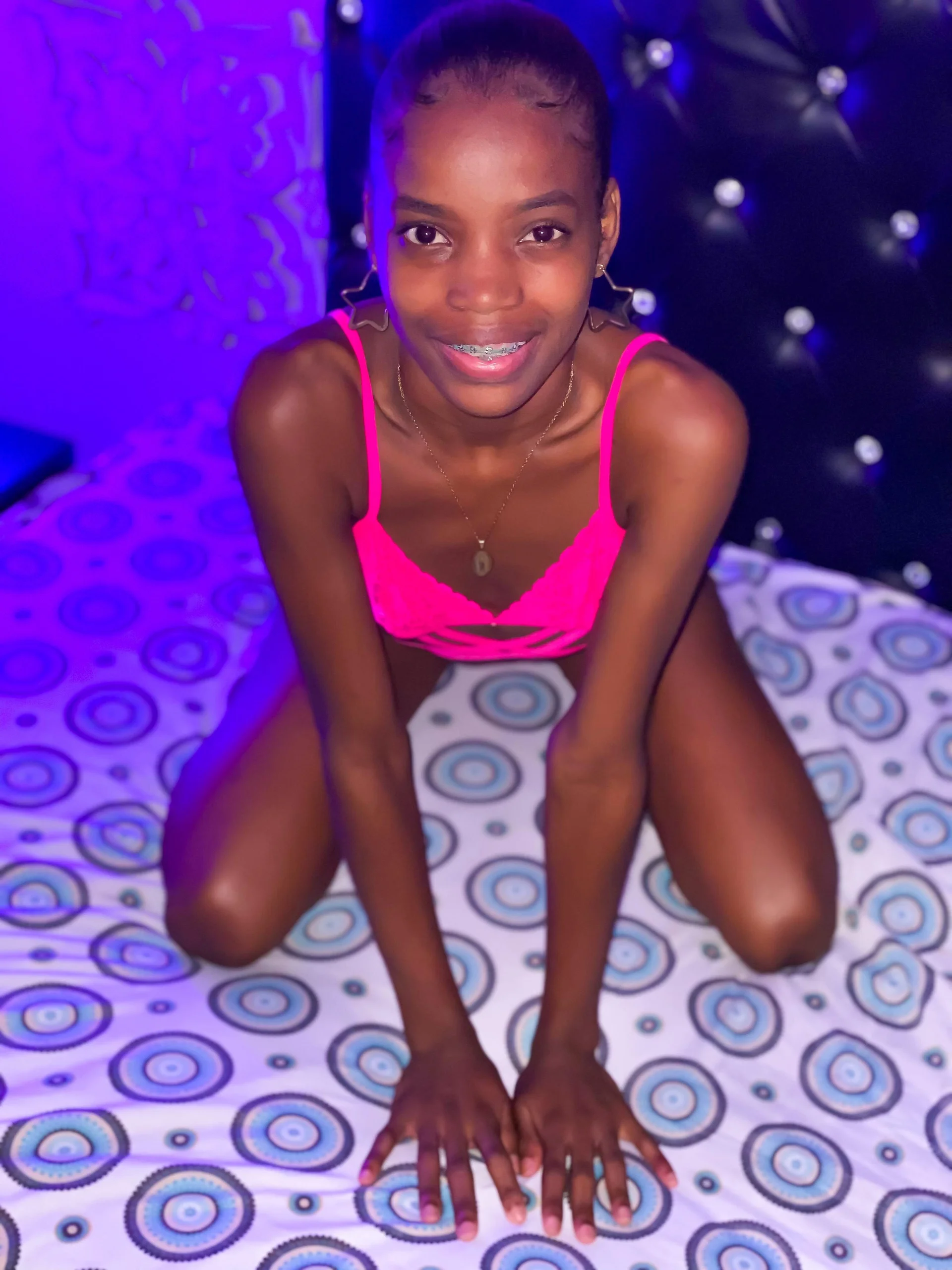 XXX Porn Photo of Nude leslybrown 3