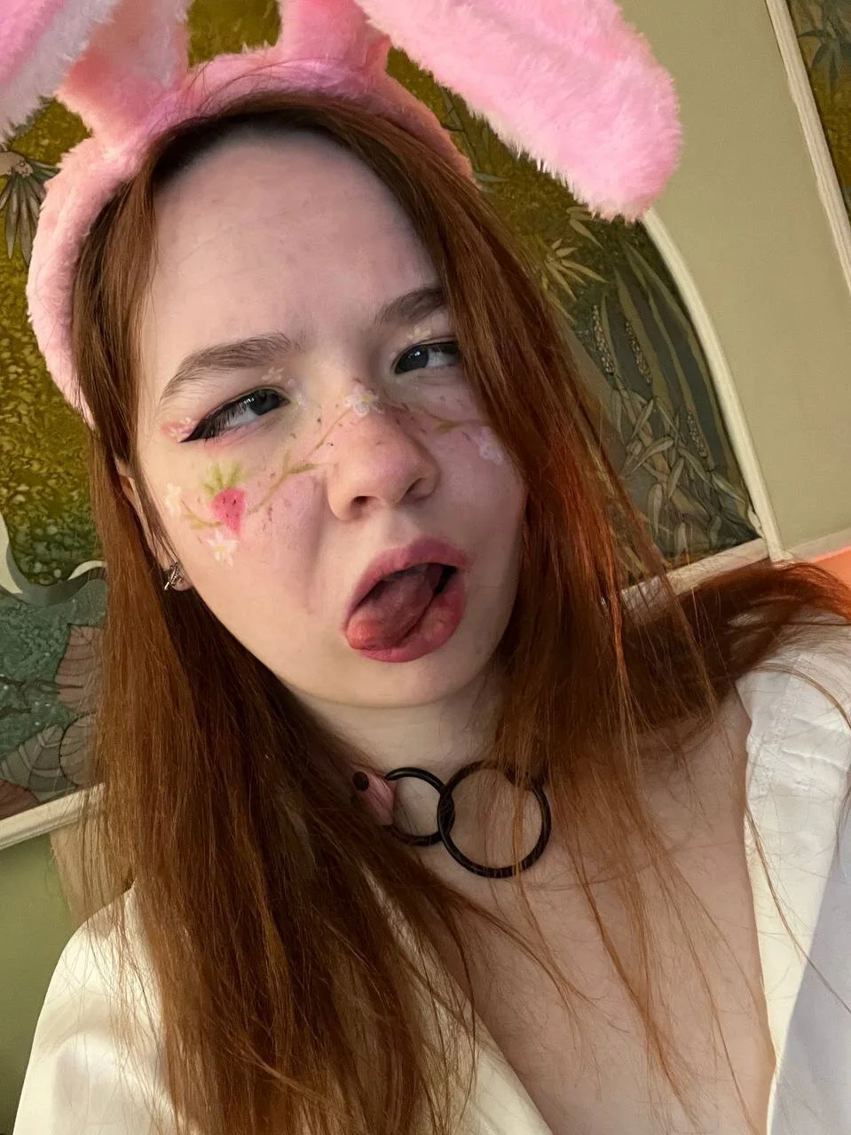 XXX Porn Photo of Nude Rabbits_hole 2