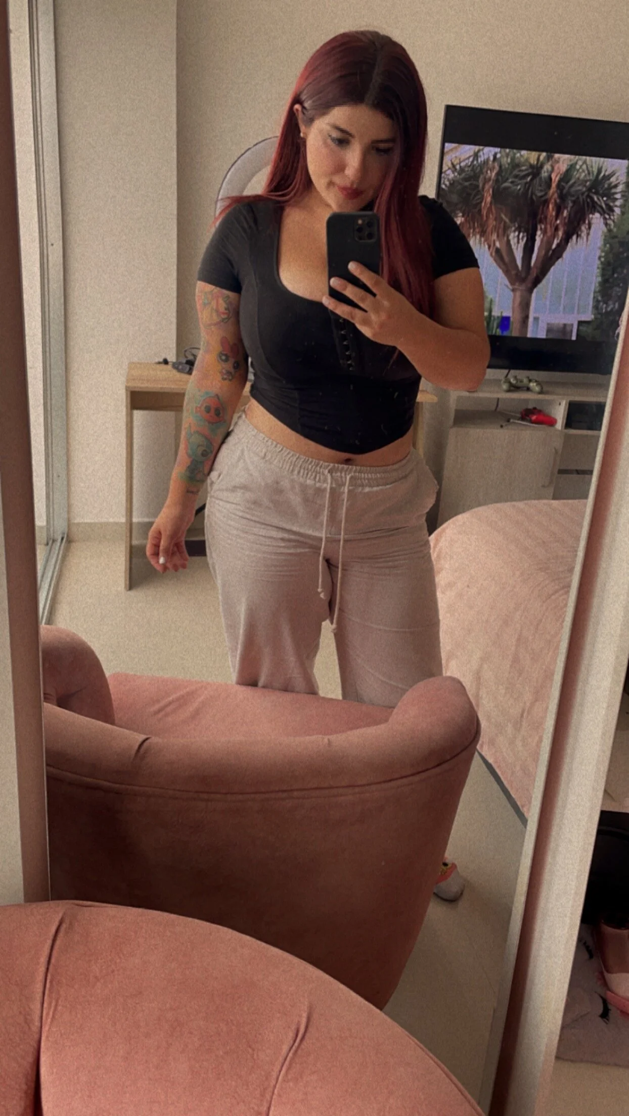 XXX Porn Photo of Nude horny_roomiess 26