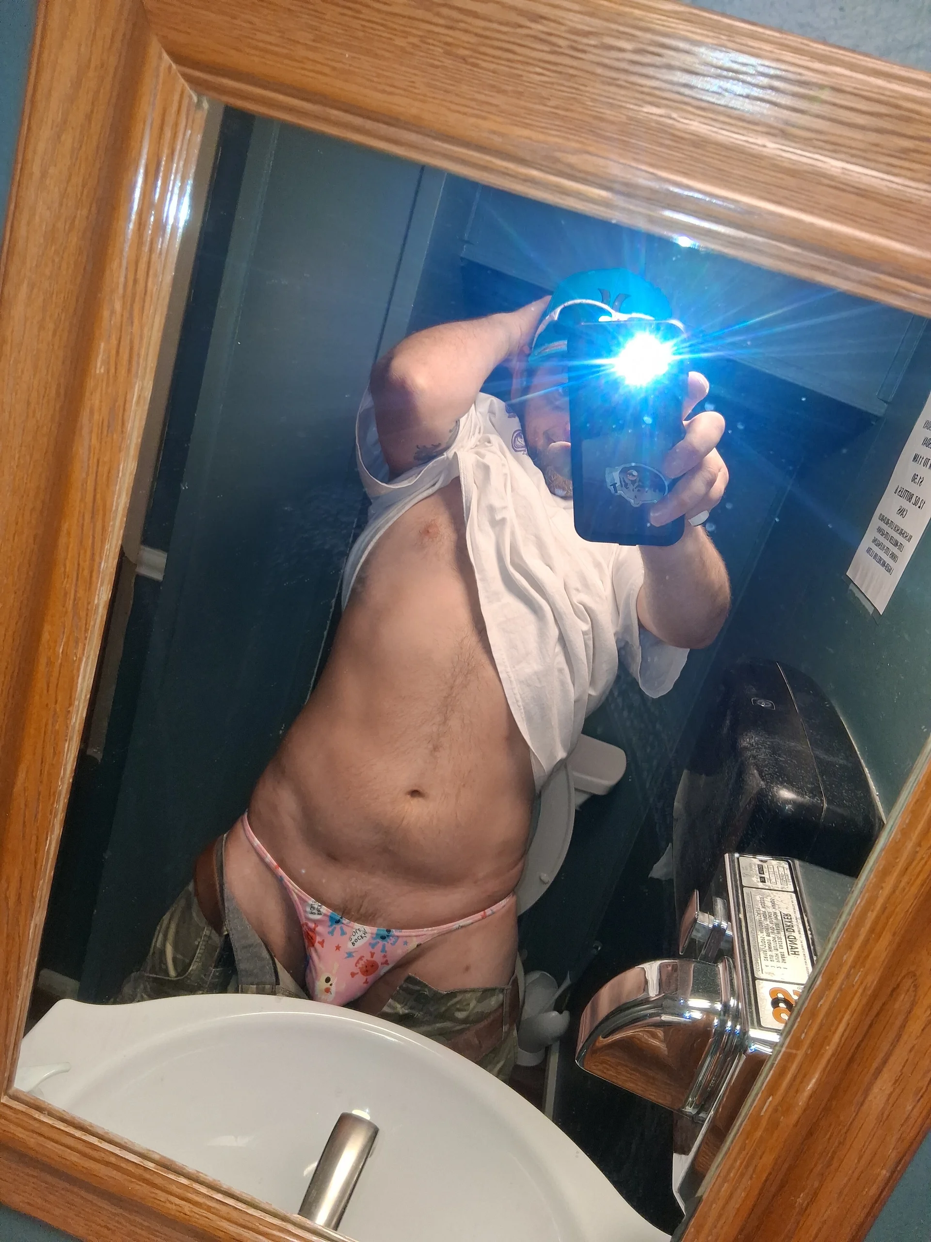 XXX Porn Photo of Nude ROCKHARDDADDY86 38