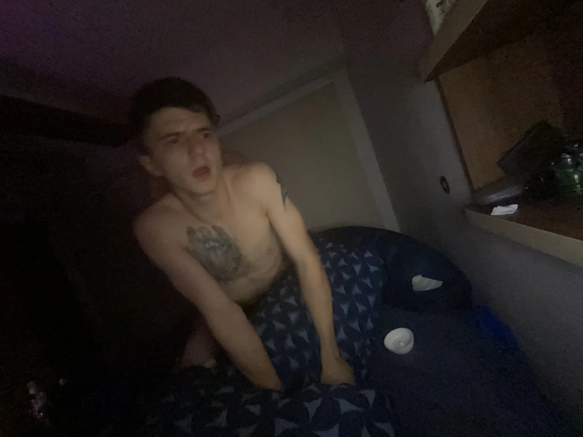XXX Porn Photo of Nude Trippgetsfucked 2