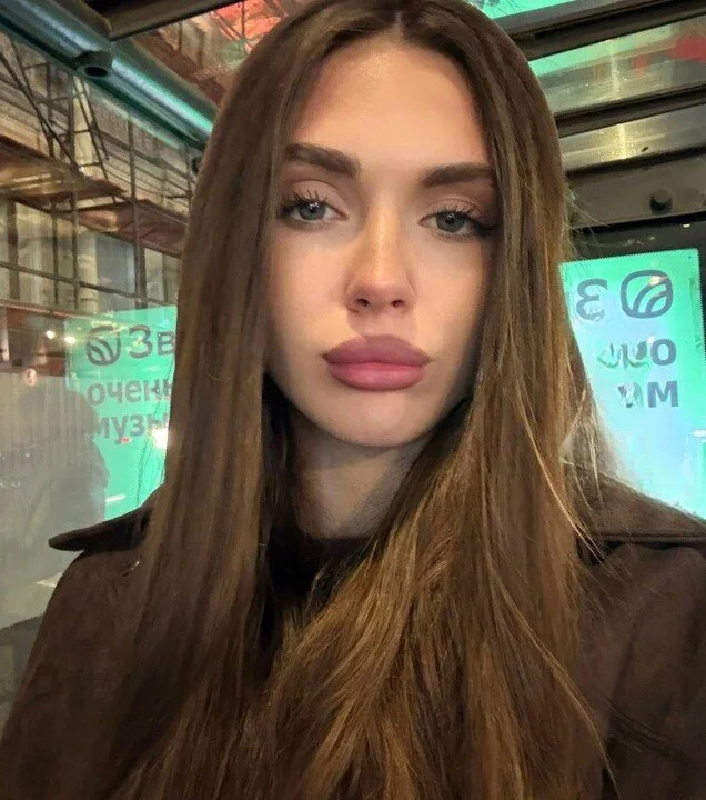 XXX Porn Photo of Nude Veluxe 28