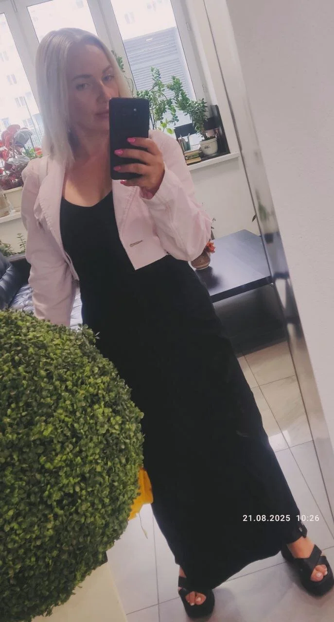 XXX Porn Photo of Nude MonikFoxi 41