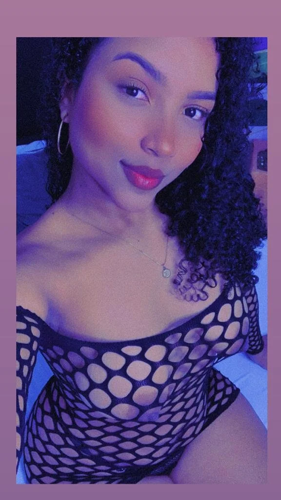 XXX Porn Photo of Nude cloe_25 26