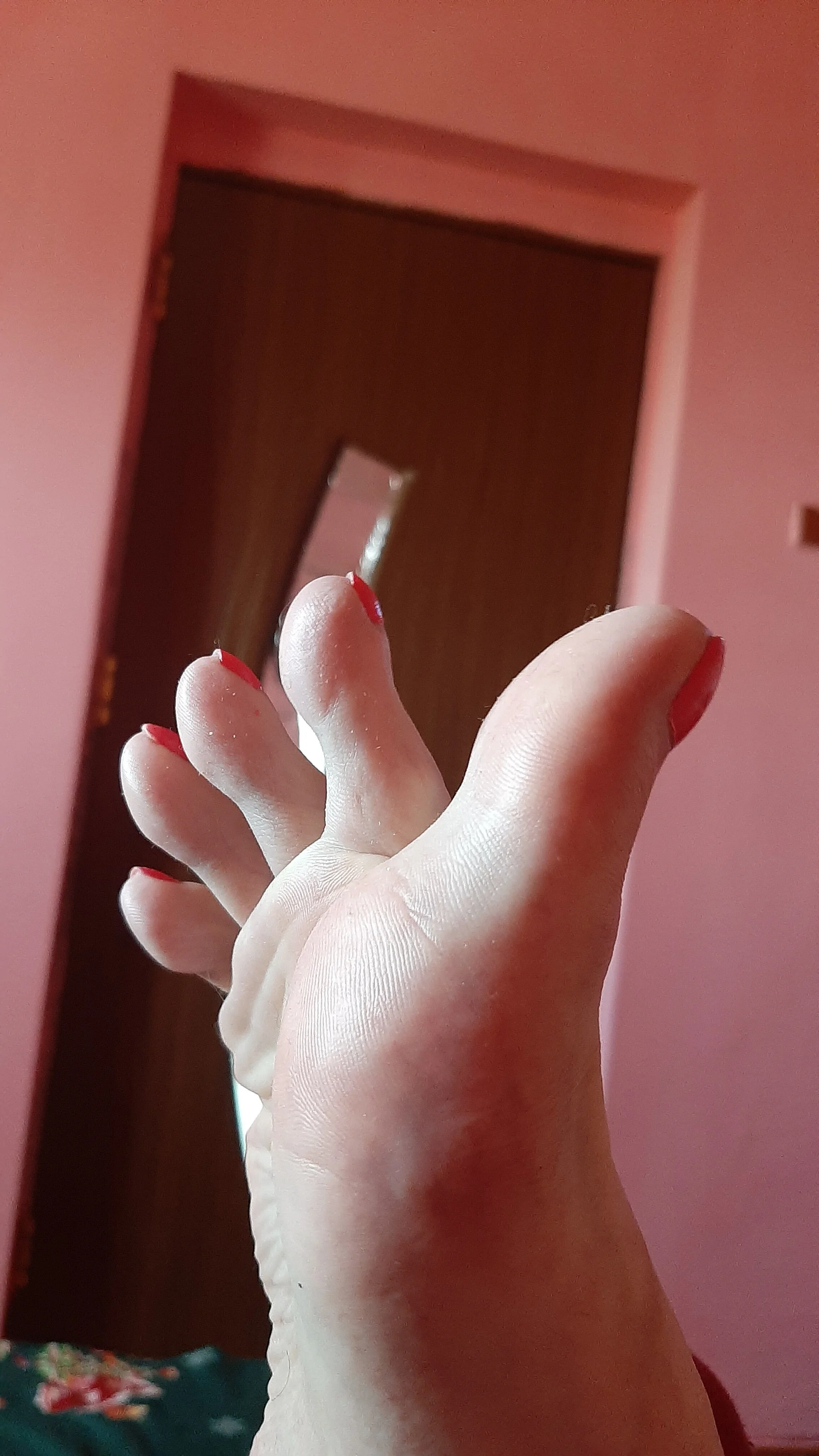XXX Porn Photo of Nude feet_toes 13