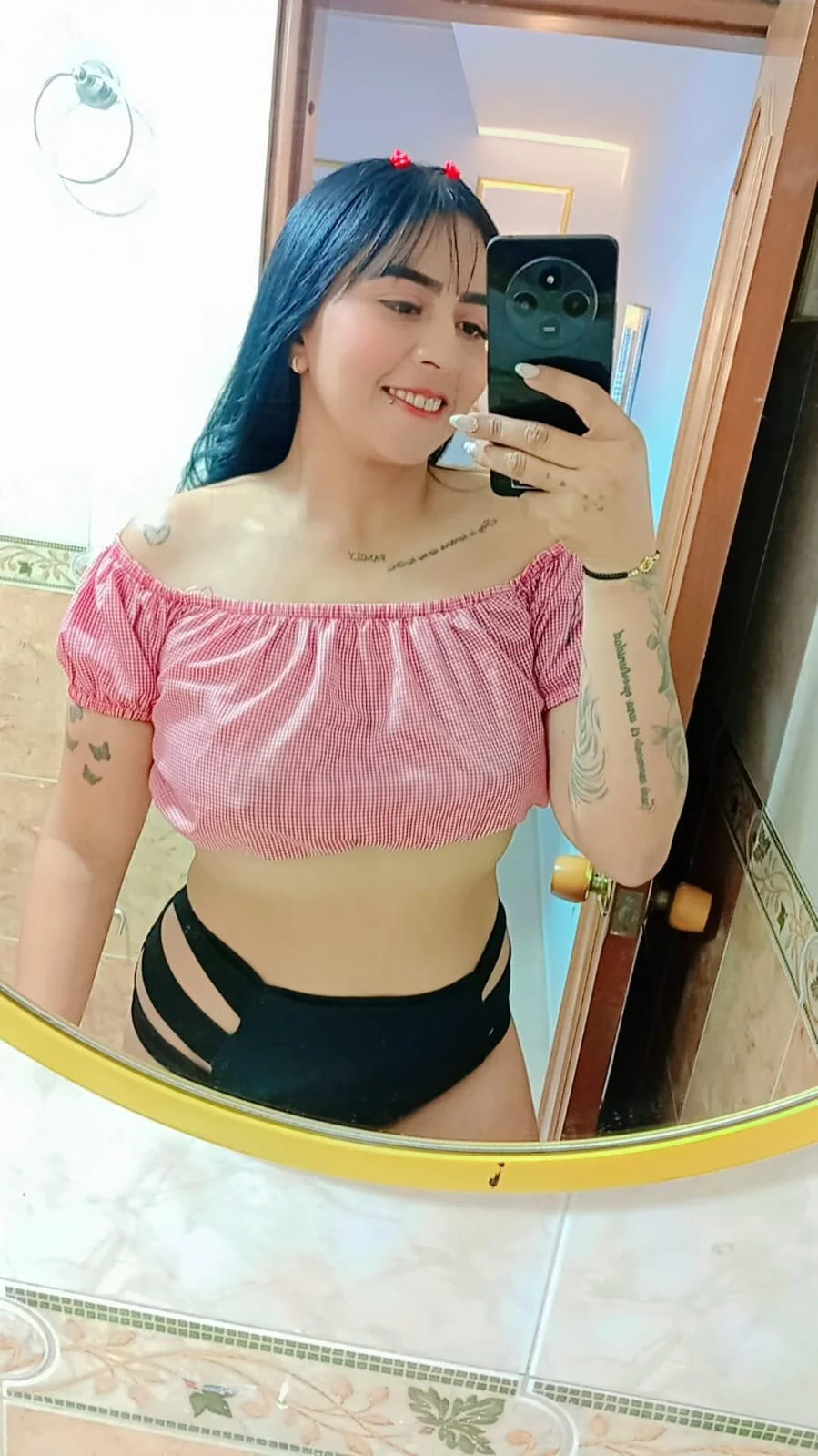 XXX Porn Photo of Nude evelin_fernand 1