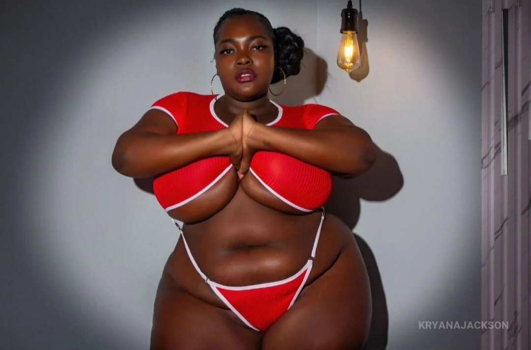 XXX Porn Photo of Nude ReaGrant 9