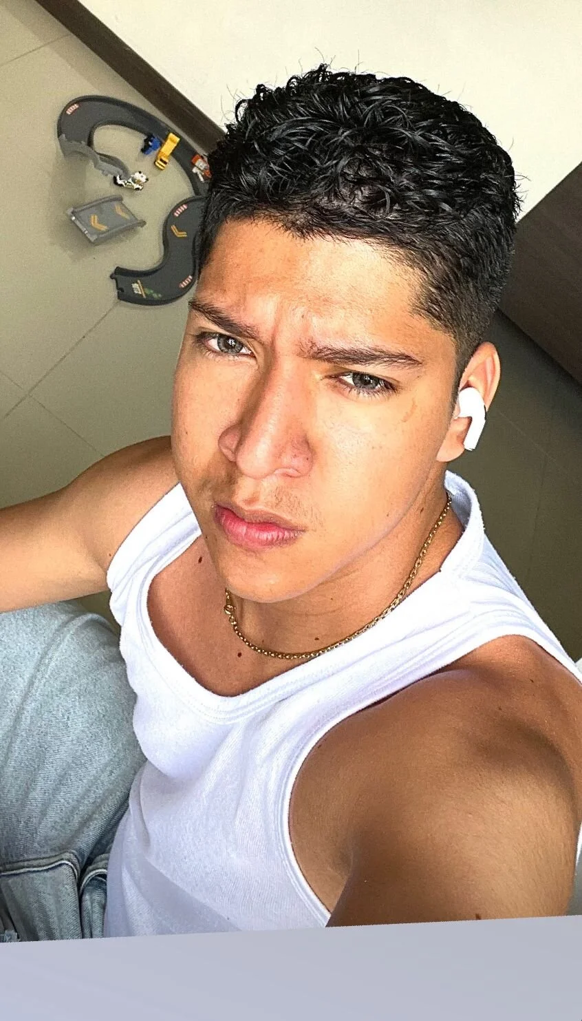 XXX Porn Photo of Nude james_lincoln 5